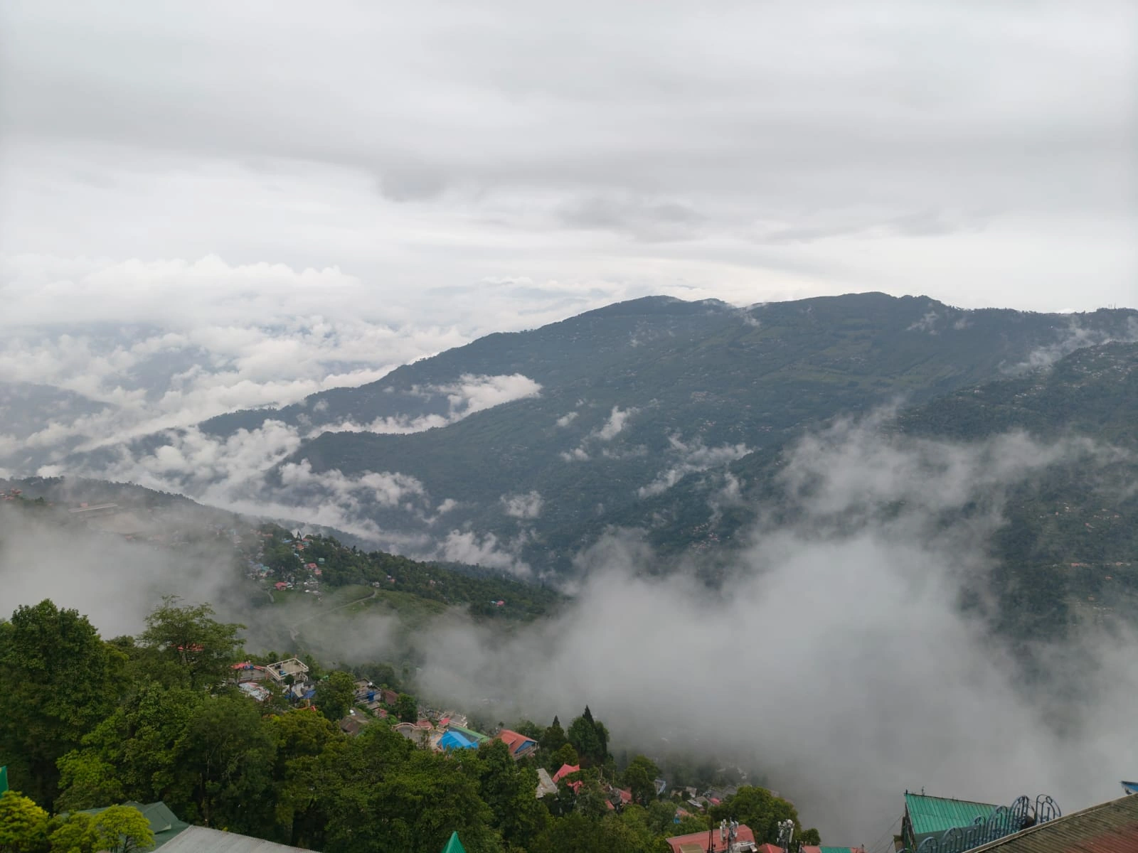 Himalayan Retreat: Darjeeling 3 Days & 2 Nights