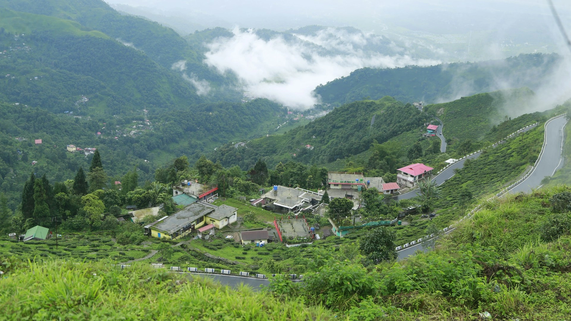 Himalayan Retreat: Darjeeling 3 Days & 2 Nights