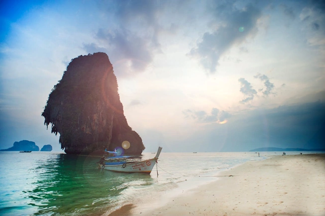  Phuket Escapade: Explore the Tropical Paradise with Phi Phi Island Adventure
