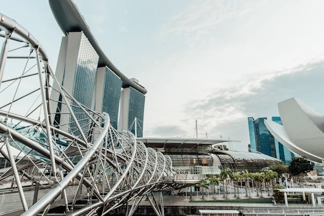 Helix Bridge