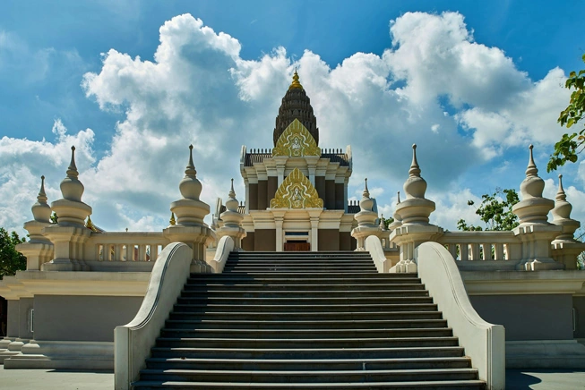  Enchanted Thailand: Temples, Beaches, and Island Getaways